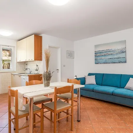 Apartment Dvorine