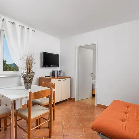 Apartment Dvorine