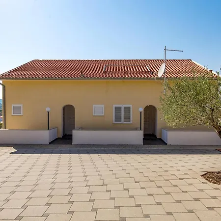 Apartamento Dvorine Tisno