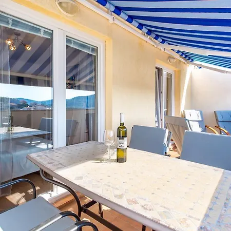 Apartment Dvorine Tisno