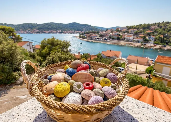 Apartment Dvorine Tisno