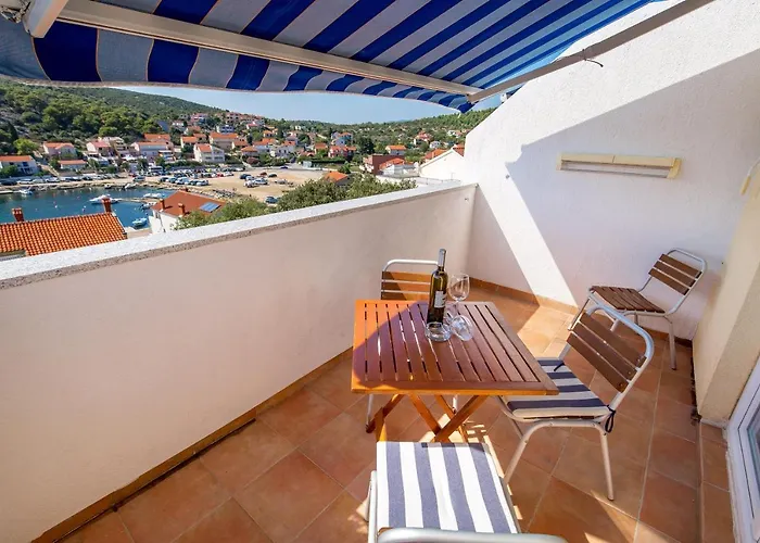 Dvorine Apartment Tisno