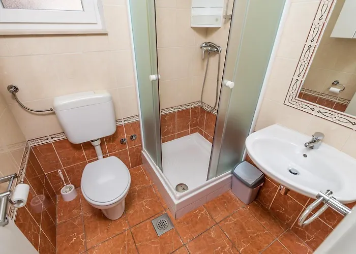 Dvorine * טיסנו