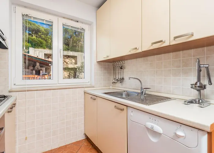 Dvorine * טיסנו